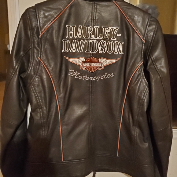 Ladies New Harley Davidson Genuine Leather Jacket - Picture 2 of 2